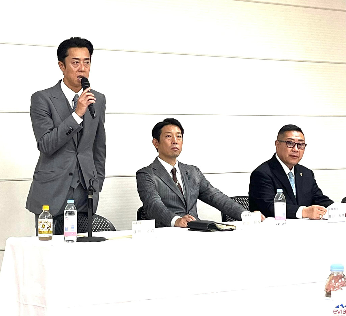 自民党大阪府連会議　１１月１７日