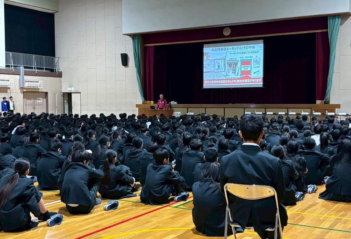 月洲中学校にて地域連携の避難訓練と防災教育！　４月２４日