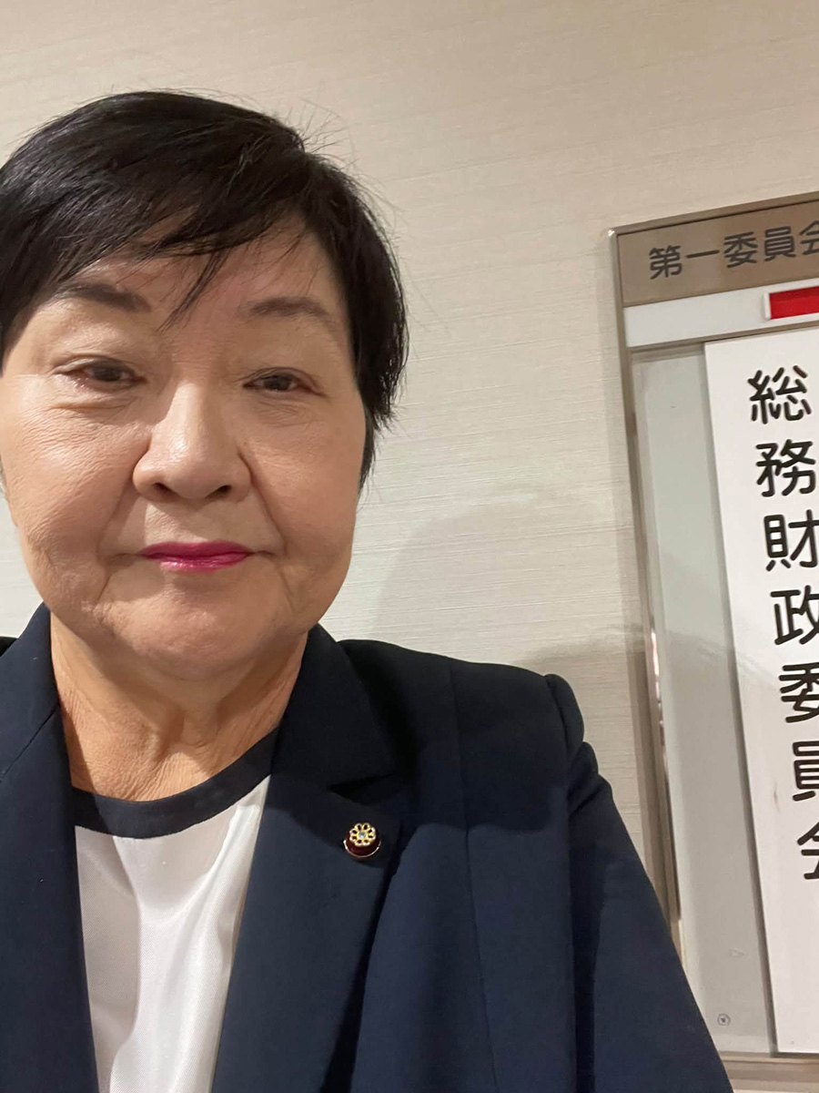 総務財政委員会、委員長を務めました！ハラスメント防止条例全会一致で可決しました！　９月１６日